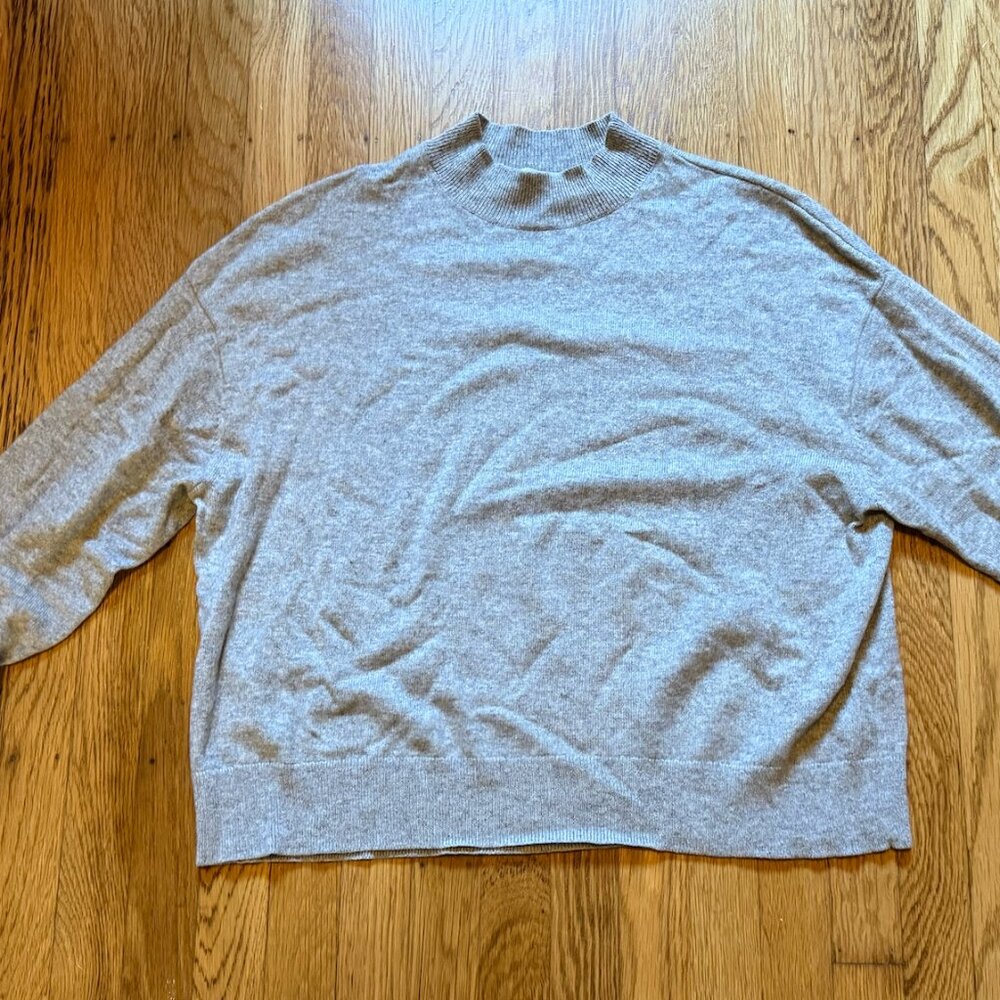 Everlane Cashmere Boxy Mockneck Sweater- Size L